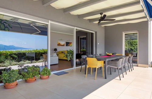 Sarsoni Villa | Beautiful private villa for 10 people with private pool, A/C, WIFI, TV and terrace
