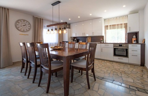 Tulisevica House | Beautiful private villa for 14 guests with WIFI, private pool, A/C, TV, terrace and pets allowed