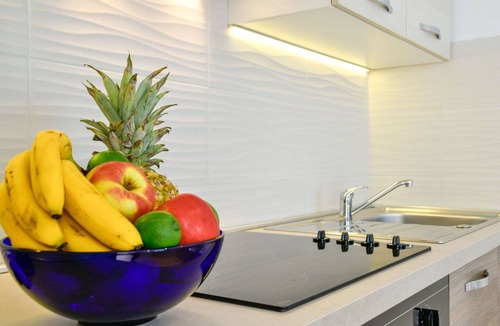 Sarsoni House | Beautiful private villa for 2 guests with WIFI, A/C, TV and terrace