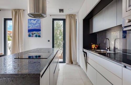 Brodarica Villa | Beautiful private villa for 8 guests with WIFI, private pool, A/C, TV and terrace