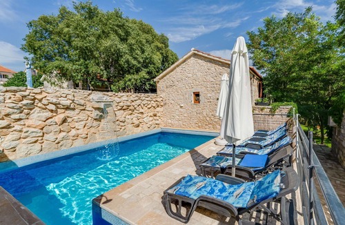 Stankovci House | Beautiful private villa for 8 people with A/C, WIFI, private pool, TV and patio