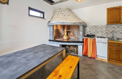 Marina House | Beautiful private villa for 6 guests with WIFI, private pool, A/C, TV, terrace and pets allowed