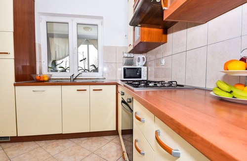 Tinj House | Beautiful private villa for 6 people with A/C, WIFI, private pool, TV and terrace