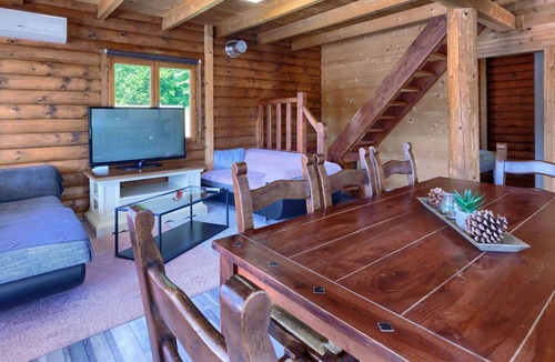 Materada House | Beautiful private villa with private pool, WIFI, A/C, TV, terrace, pets allowed and parking