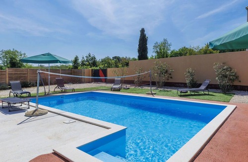 Materada House | Beautiful private villa with private pool, WIFI, A/C, TV, terrace, pets allowed and parking