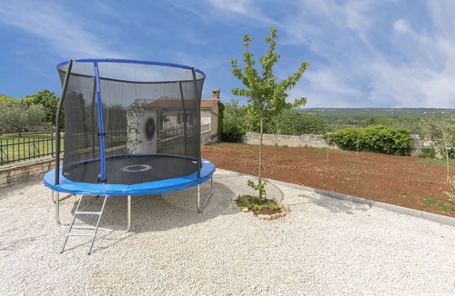 Selina Cottage | Beautiful stone villa with swimming pool in idyllic and peaceful surroundings