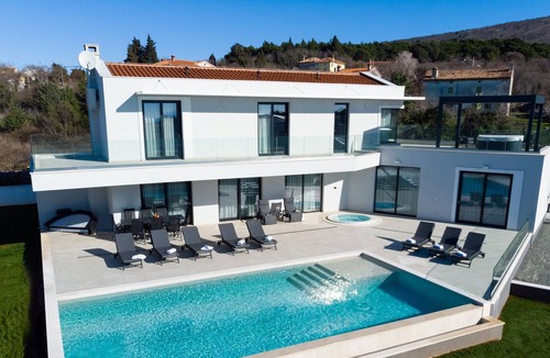 Koromacno Villa | Beautiful Villa Athena