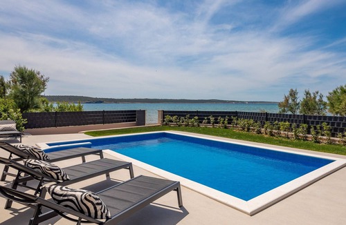 Ljubac Villa | Beautiful Villa Eleni