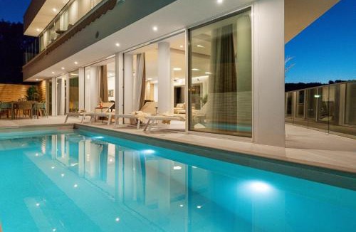 Vrbanj Villa | Beautiful Villa Estate da Noi with a pool in Hvar