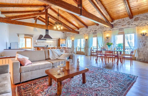 Vrsar House | Beautiful villa for 6 people with WIFI, A/C, TV and pets allowed