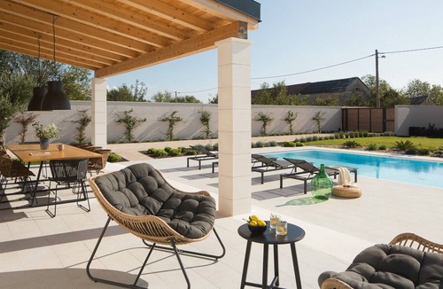 Zemunik Donji Villa | Beautiful Villa Manana