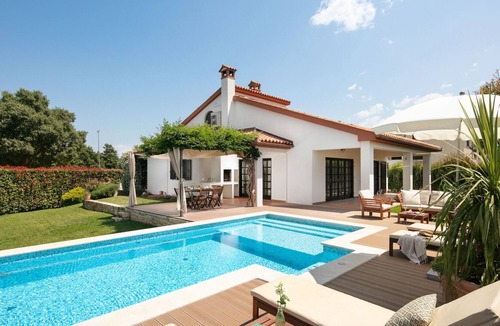 Antonci Villa | Beautiful Villa Intima