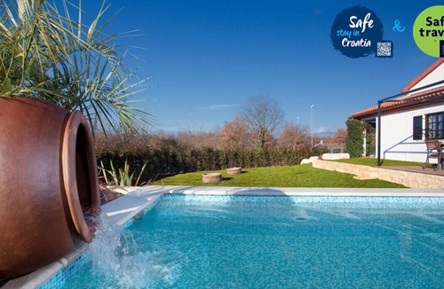 Antonci Villa | Beautiful Villa Intima