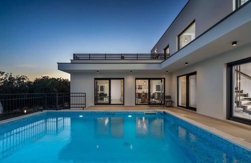 Slivnica Villa | Beautiful Villa Loto