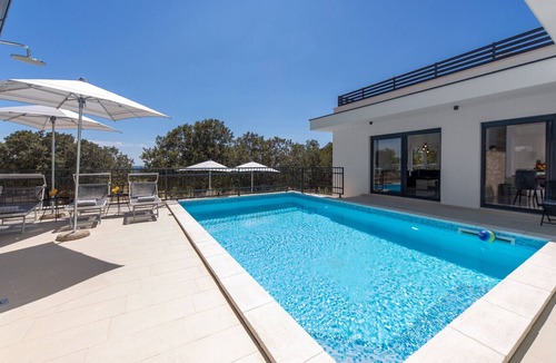 Slivnica Villa | Beautiful Villa Loto