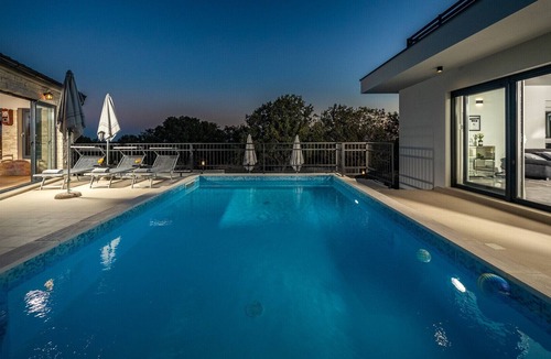 Slivnica Villa | Beautiful Villa Loto