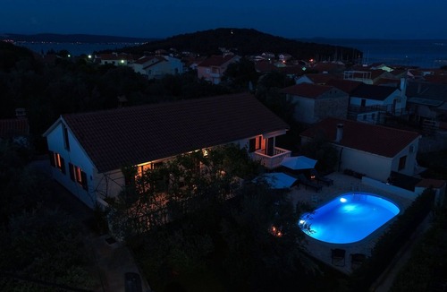 Kukljica House | Beautiful Villa Pine, 4 bedrooms, private pool, playground for kids, near beach
