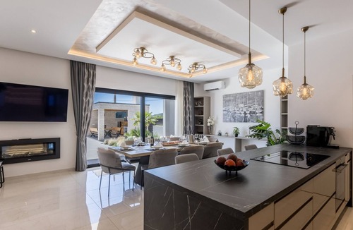 Marina Villa | Beautiful Villa Sainte