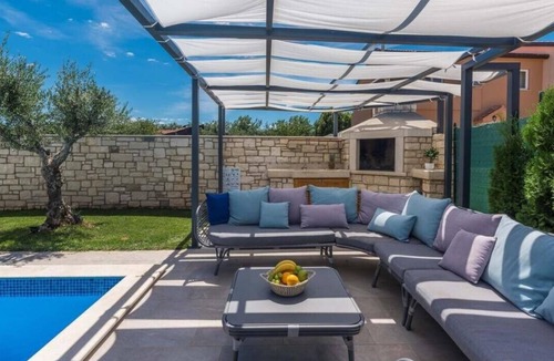 Babici Villa | Beautiful Villa Selest with an outdoor pool