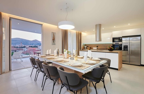 Trogir Villa | Beautiful villa Trogir 2 with sea view- 2 min from the beach
