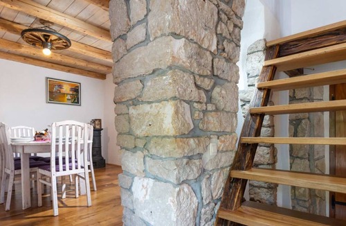 Martina Villa | Beautifully renovated holiday home on a small hill with wonderful sea view