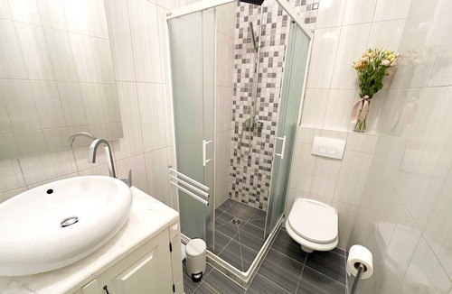 Mali Ston House | Bed&Breakfast Sorgo Palace- Comfort Family Room (Amethyst)