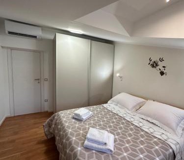 Kastel Novi Apartment | Bee House Suite - Brand New Apartment 100 m from Sea