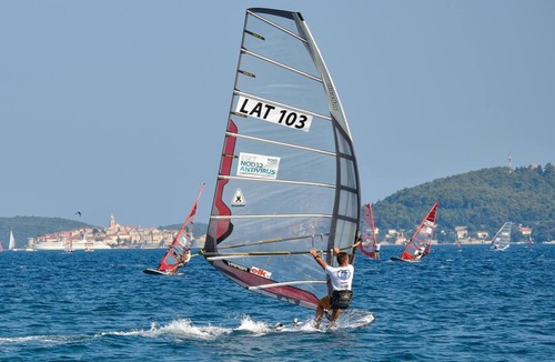 Kuciste Apartment | Bella Perna 2-Bedroom Holiday Apartment with Sea-view!