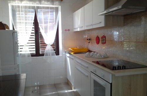 Nerezine Apartment | Berto