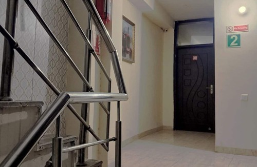 Vasant Kunj Bed & Breakfast | Best hotel in vasant kunj near IGI airport and nearby fortis hospital.