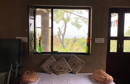 Sidhpur Bed & Breakfast | Birdsong Homestay- a cozy home in quaint village
