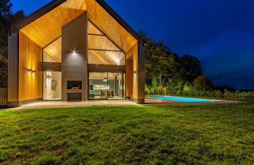 Varazdinske Toplice Villa | Blacksmith house - SPA, Heated outdoor pool, Kids zone