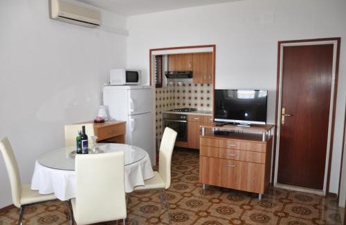 Podglavica Apartment | BM Apartments Rogoznica