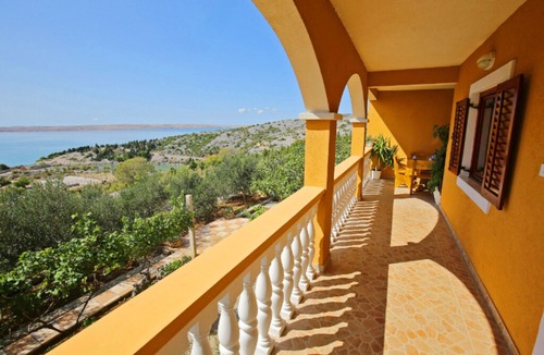 Tribanj Apartment | Boutique Apartment in Tribanj with Terrace