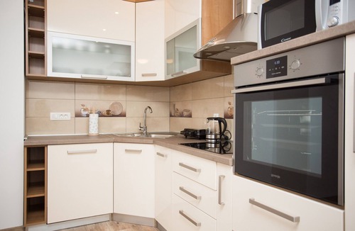 Kastela Apartment | Brand new apartment Losko with big garden and BBQ