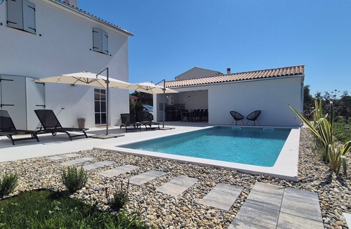 Zminj House | Brand new house with beautiful views, 15min drive from Rovinj