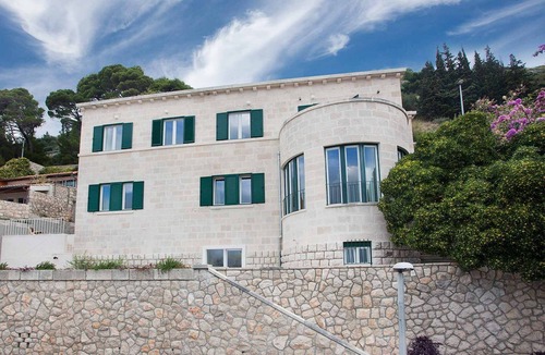 Dubrovnik Villa | Breathtaking Dubrovnik Views | Villa Grande Bukovca | Beautiful 5 Bedrooms