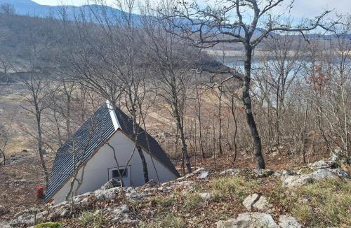 Garjak Apartment | Brvnara
