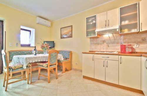 Đuba Apartment | Budget friendly 2 bedroom apartment on groundfloor with outdoor space - Lorena 1