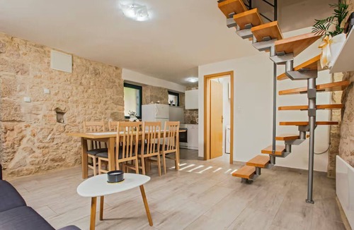 Podbablje House | Buljanovi dvori, house & private pool salt water