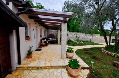 Murine House | Bungalow with terrace and barbecue facilities