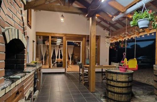 Brebu Manastirei Ski Chalet | Căsuțele H - Cabana 2 A-Frame cu Ciubăr Cheile Doftanei