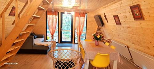 Curtea De Arges House | Cabana A-FRAME 3