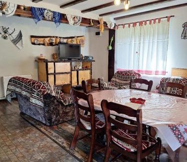 Rausor Apartment | Cabana NEDA