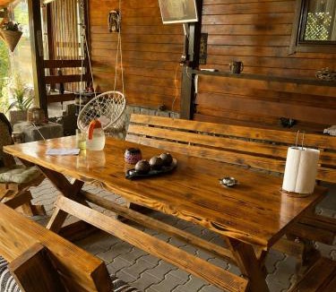 Piatra Neamt House | Cabana Tihnã