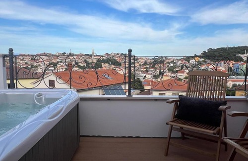 Cove Murtar Apartment | Captain's Escape - Spa City View