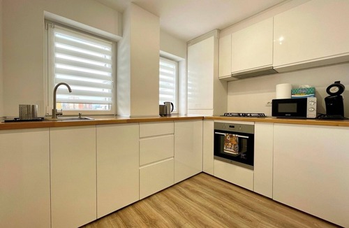 Brasov Apartment | Carpatilor Urban Escape Studio - Free Parking and AC