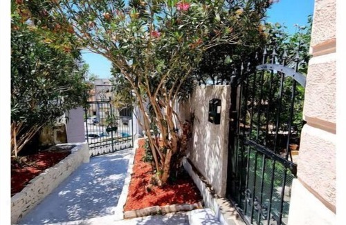 Sibenik Old Town House | Casa Alisa ★ 4 BR with Jacuzzi,Terrace & Parking ★