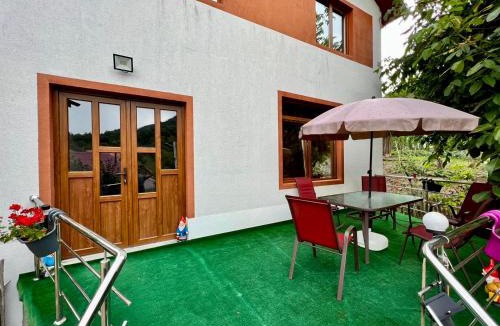 Nehoiu House | Casa Camelia