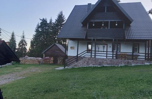 Vartop Cabin | Casa de Vacanţă Vârtop